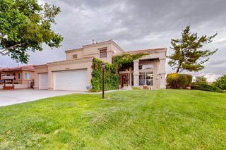 3039 ASHKIRK Loop SE, Rio Rancho, NM 87124