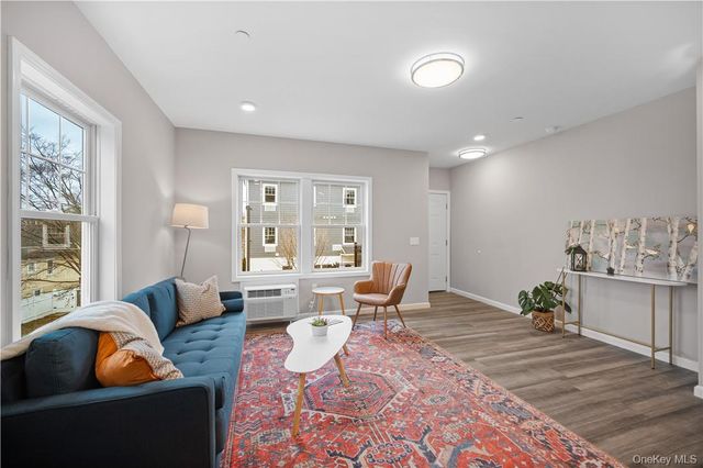 108 N Kensico Avenue 5A, White Plains, NY 10604