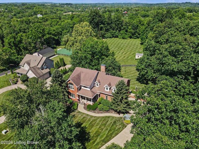 4740 Grand Dell Dr, Crestwood, KY 40014