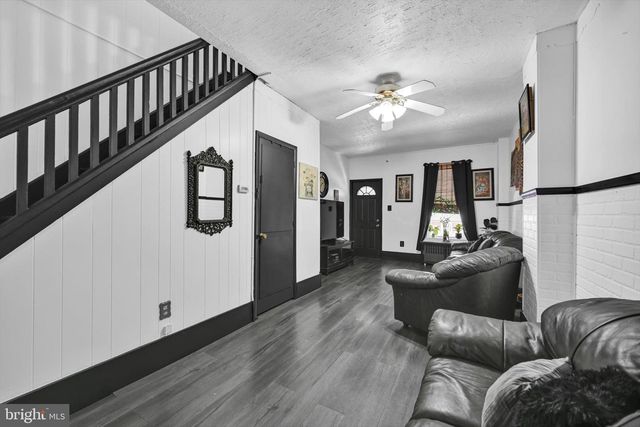 617 S 10TH ST, Reading, PA 19602