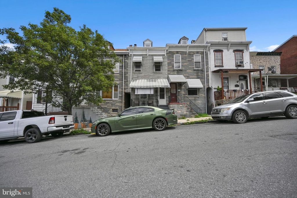 617 S 10TH ST, Reading, PA 19602