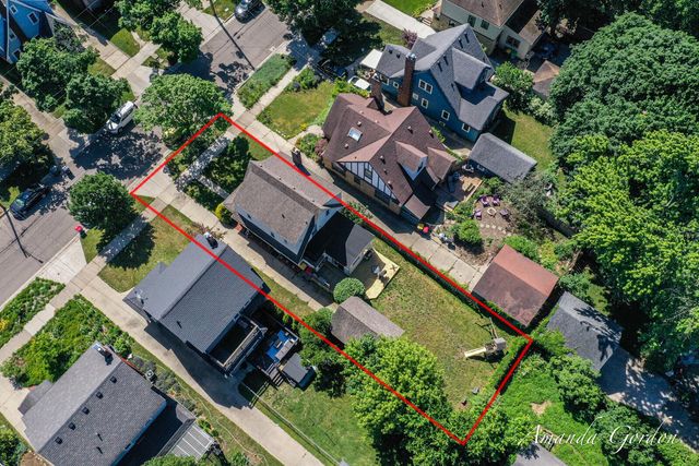 2101 Paris Avenue SE, Grand Rapids, MI 49507
