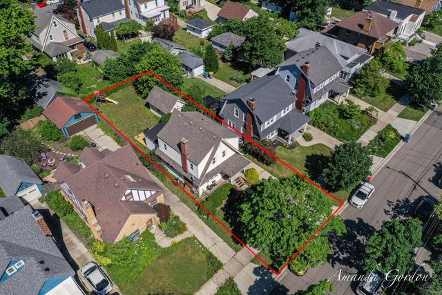 2101 Paris Avenue SE, Grand Rapids, MI 49507