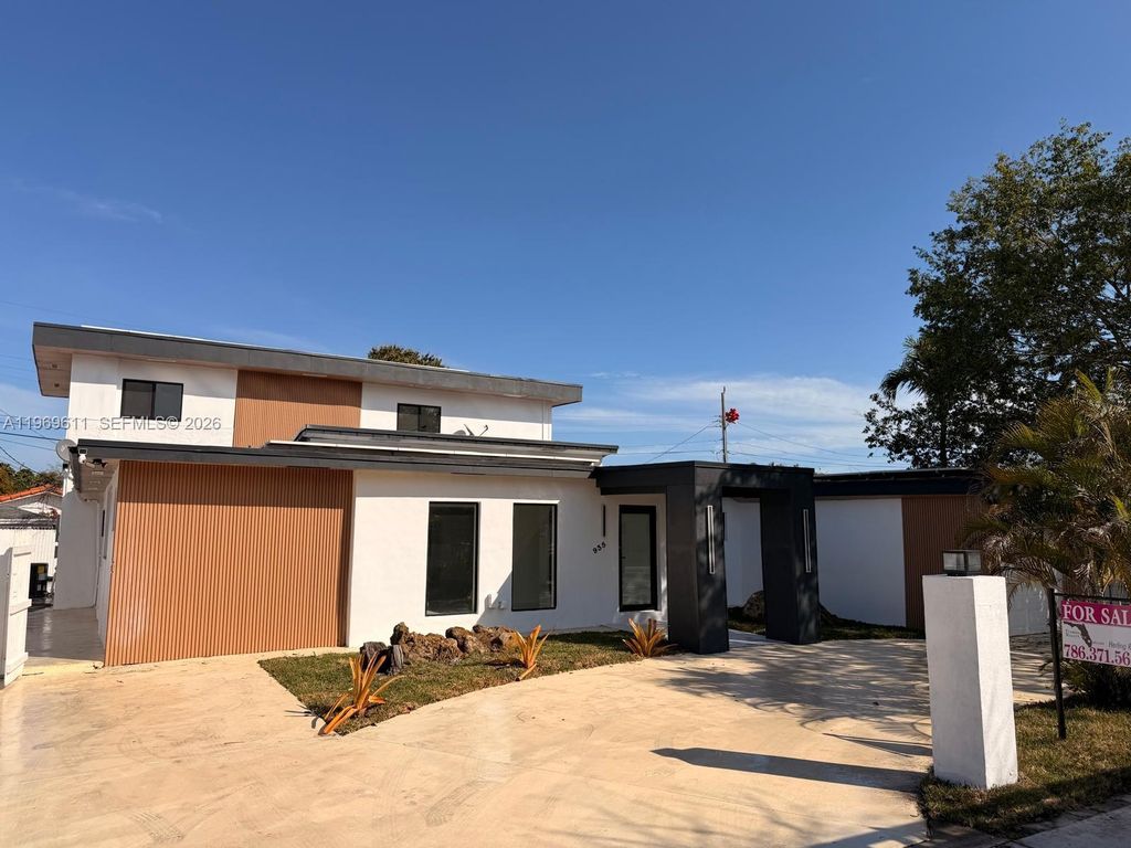 935 SW 72nd Ave, Miami, FL 33144