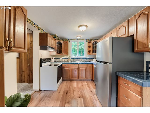 3740 Sw Comus St, Portland, OR 97219