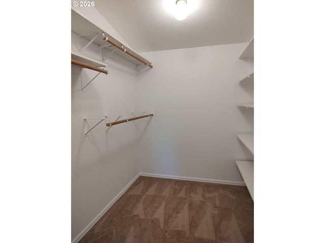 3740 Sw Comus St, Portland, OR 97219