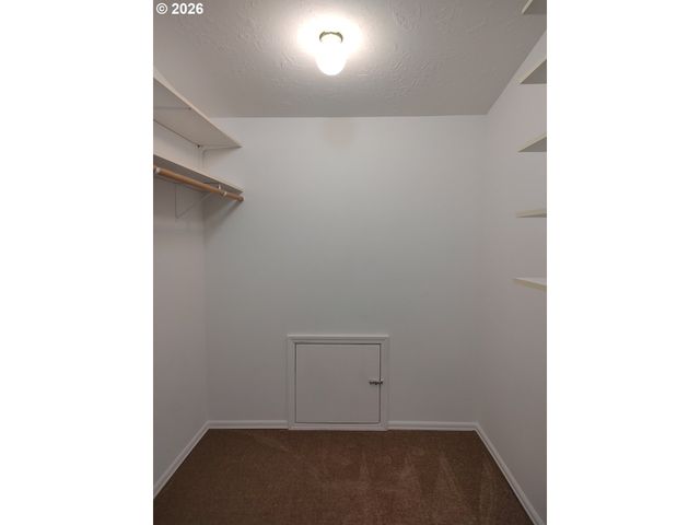 3740 Sw Comus St, Portland, OR 97219