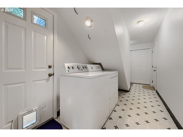 3740 Sw Comus St, Portland, OR 97219