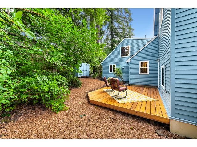 3740 Sw Comus St, Portland, OR 97219