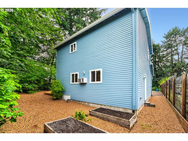 3740 Sw Comus St, Portland, OR 97219