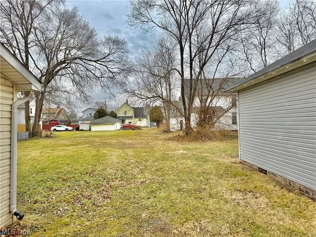 644 Tremont Avenue SW, Massillon, OH 44647