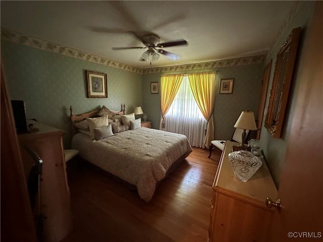 2062 Islington Rd, Warsaw, VA 22572