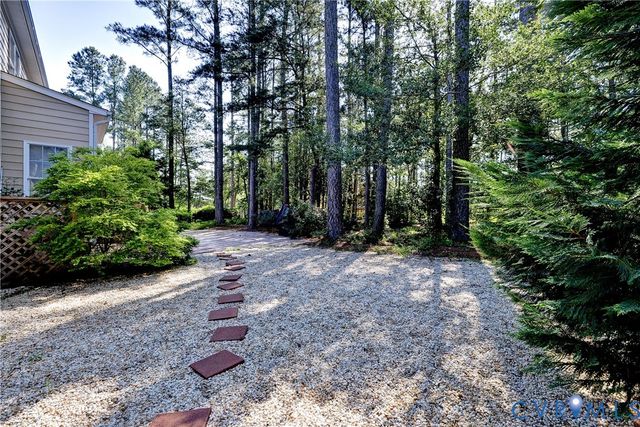 11385 Winding River Rd, Providence Forge, VA 23140