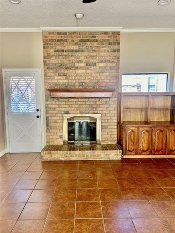 4131 Crossgate Court, Arlington, TX 76016