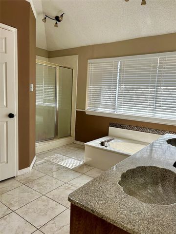 4131 Crossgate Court, Arlington, TX 76016