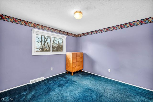 7190 Wil Lou Lane, North Ridgeville, OH 44039