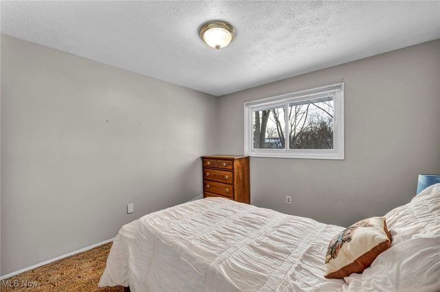 7190 Wil Lou Lane, North Ridgeville, OH 44039