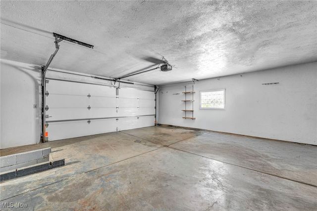 7190 Wil Lou Lane, North Ridgeville, OH 44039