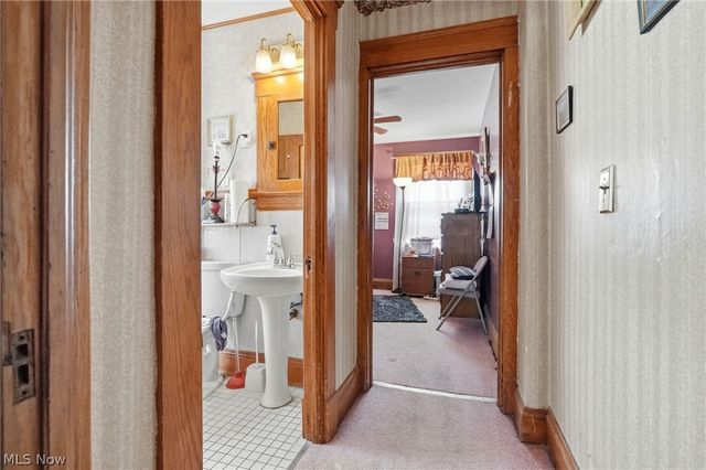 3202 Montclair Avenue, Cleveland, OH 44109