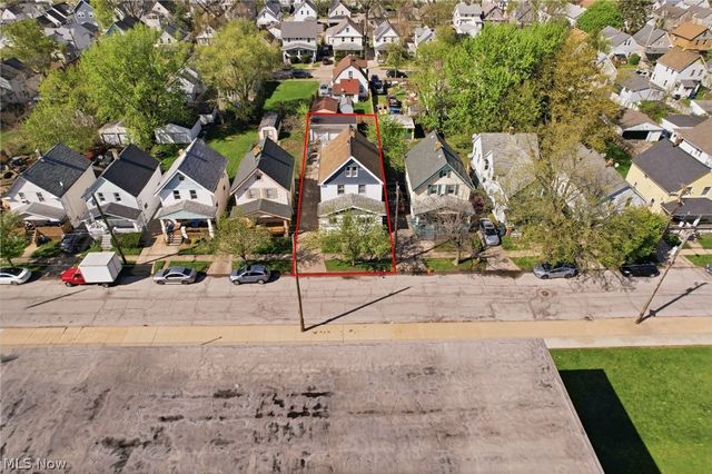 3202 Montclair Avenue, Cleveland, OH 44109