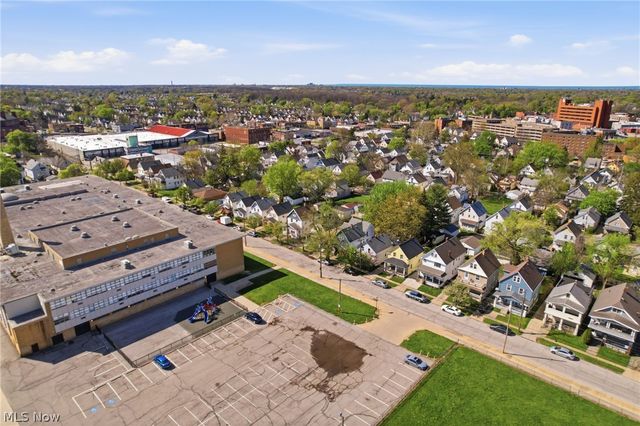 3202 Montclair Avenue, Cleveland, OH 44109
