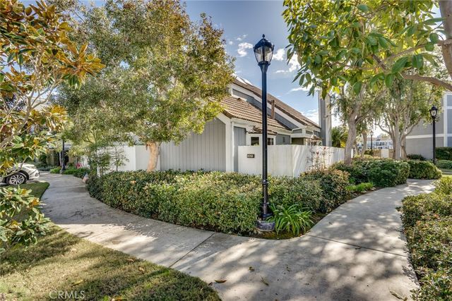 3572 Bravata, Huntington Beach, CA 92649