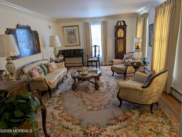 2 Seawood Way, Spring Lake, NJ 07762