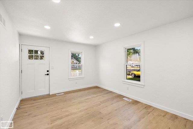 11259 Chapp Avenue, Warren, MI 48089