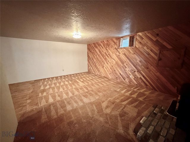 502 Vine Street, Dillon, MT 59725