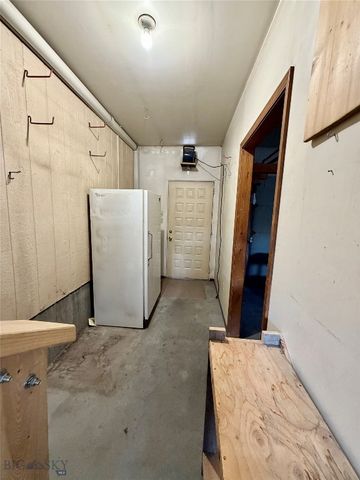 502 Vine Street, Dillon, MT 59725