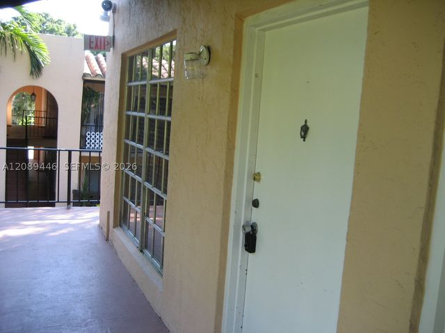 10824 N Kendall Dr S-26, Miami, FL 33176