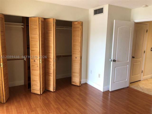 10824 N Kendall Dr S-26, Miami, FL 33176