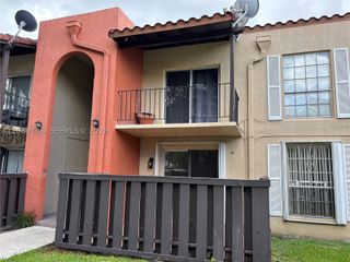 10824 N Kendall Dr S-26, Miami, FL 33176