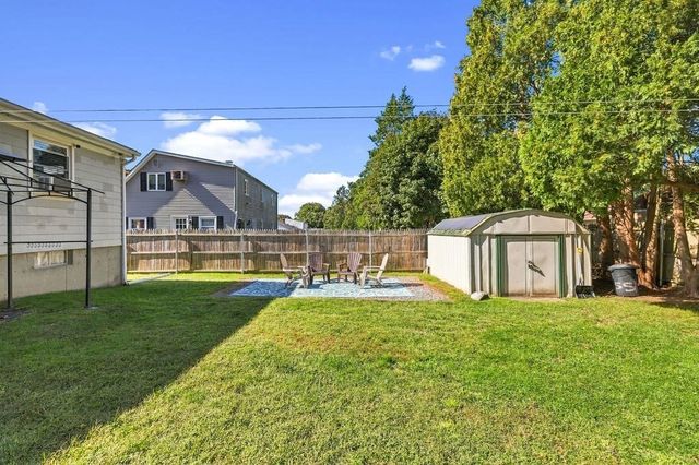 24 Vincenzo Drive, West Warwick, RI 02893