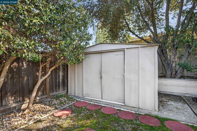 2304 Belford Dr, Walnut Creek, CA 94598