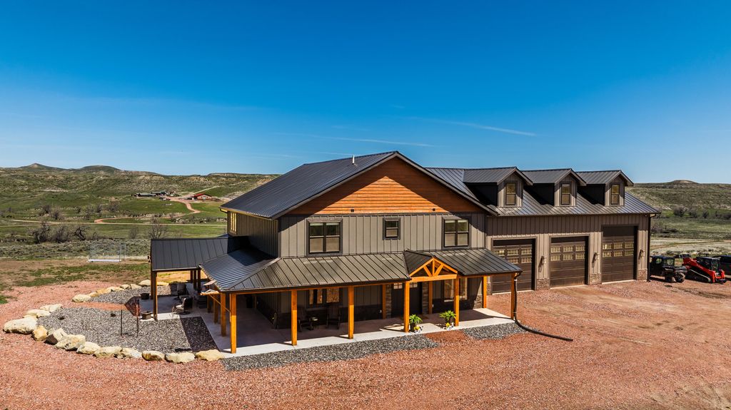 158 Early Creek Road, Ranchester, WY 82839