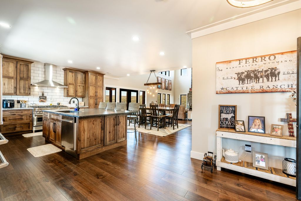 158 Early Creek Road, Ranchester, WY 82839 photo 6