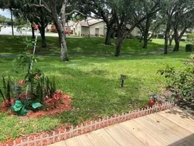 389 NE Driftwood Terrace D-23, Boca Raton, FL 33431