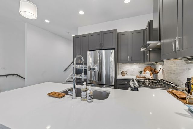719 Bradford Ave, Nashville, TN 37204