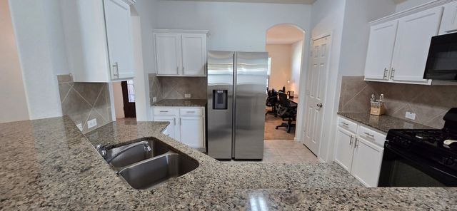 452 Paddle Drive, Crowley, TX 76036