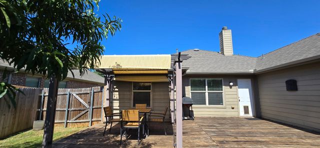 452 Paddle Drive, Crowley, TX 76036
