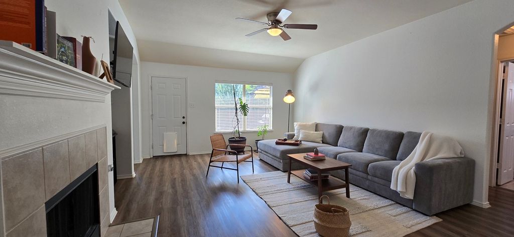 452 Paddle Drive, Crowley, TX 76036