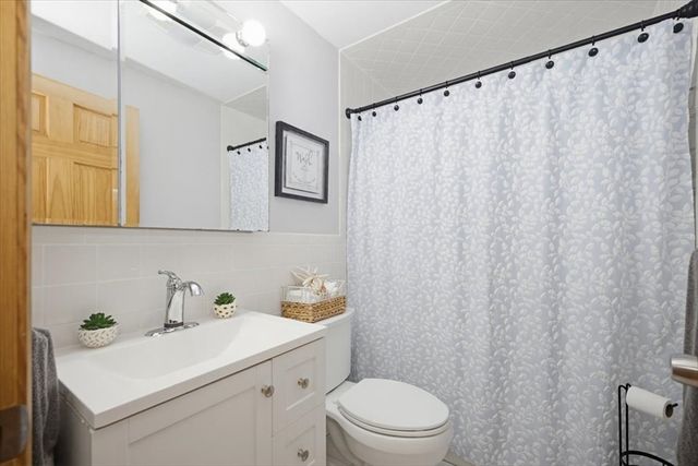 5 Coolidge St, Billerica, MA 01821