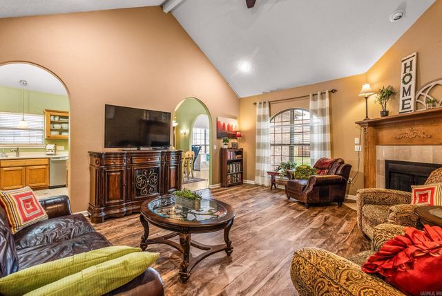 1745 Gardenia, Conway, AR 72034