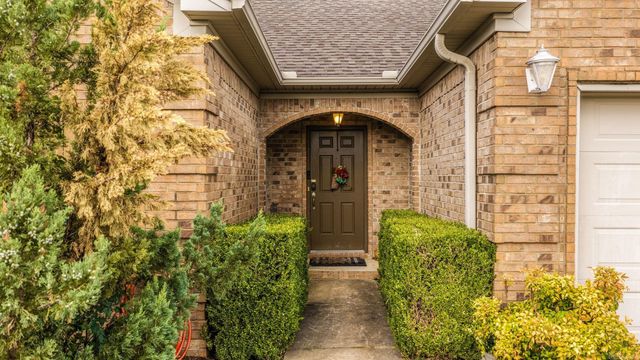 1745 Gardenia, Conway, AR 72034