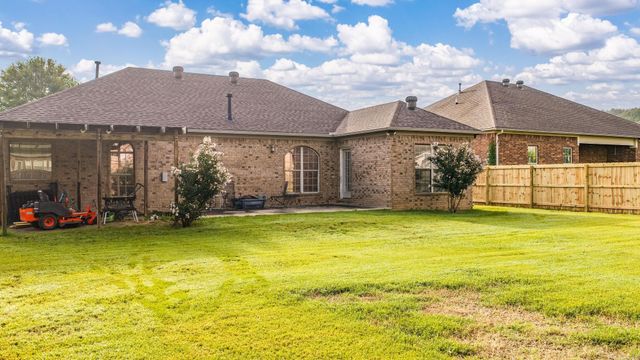 1745 Gardenia, Conway, AR 72034
