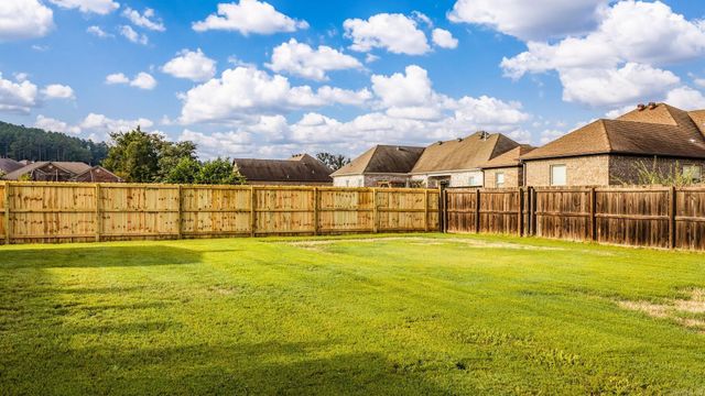 1745 Gardenia, Conway, AR 72034