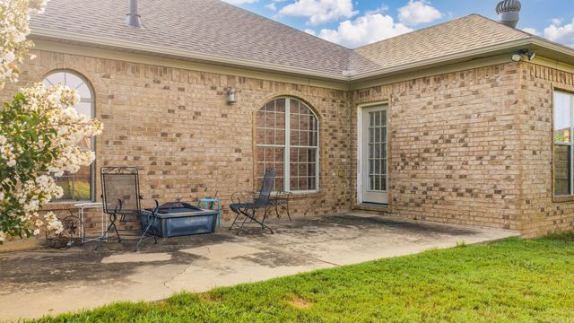 1745 Gardenia, Conway, AR 72034