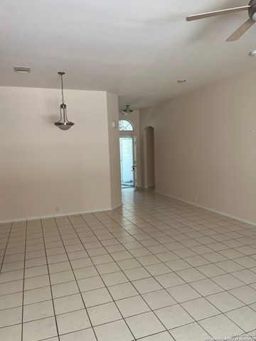 21610 Rio Comal, San Antonio, TX 78259