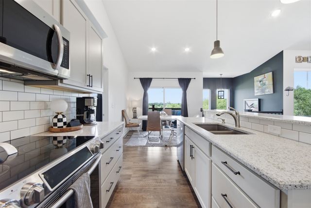 2741 N Bluestone Cir, Andover, KS 67002